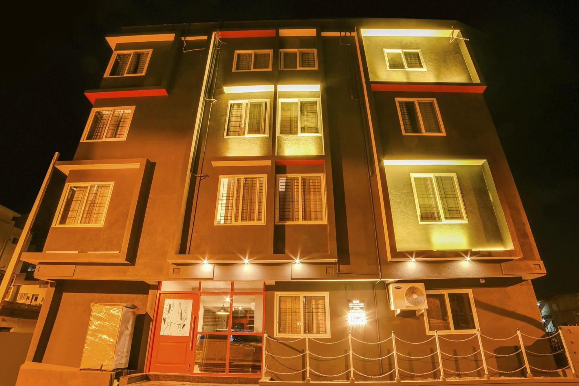 Townhouse Sarvar Hospitality Near Ascendas Park Square Mall Bangalore Bagian luar foto