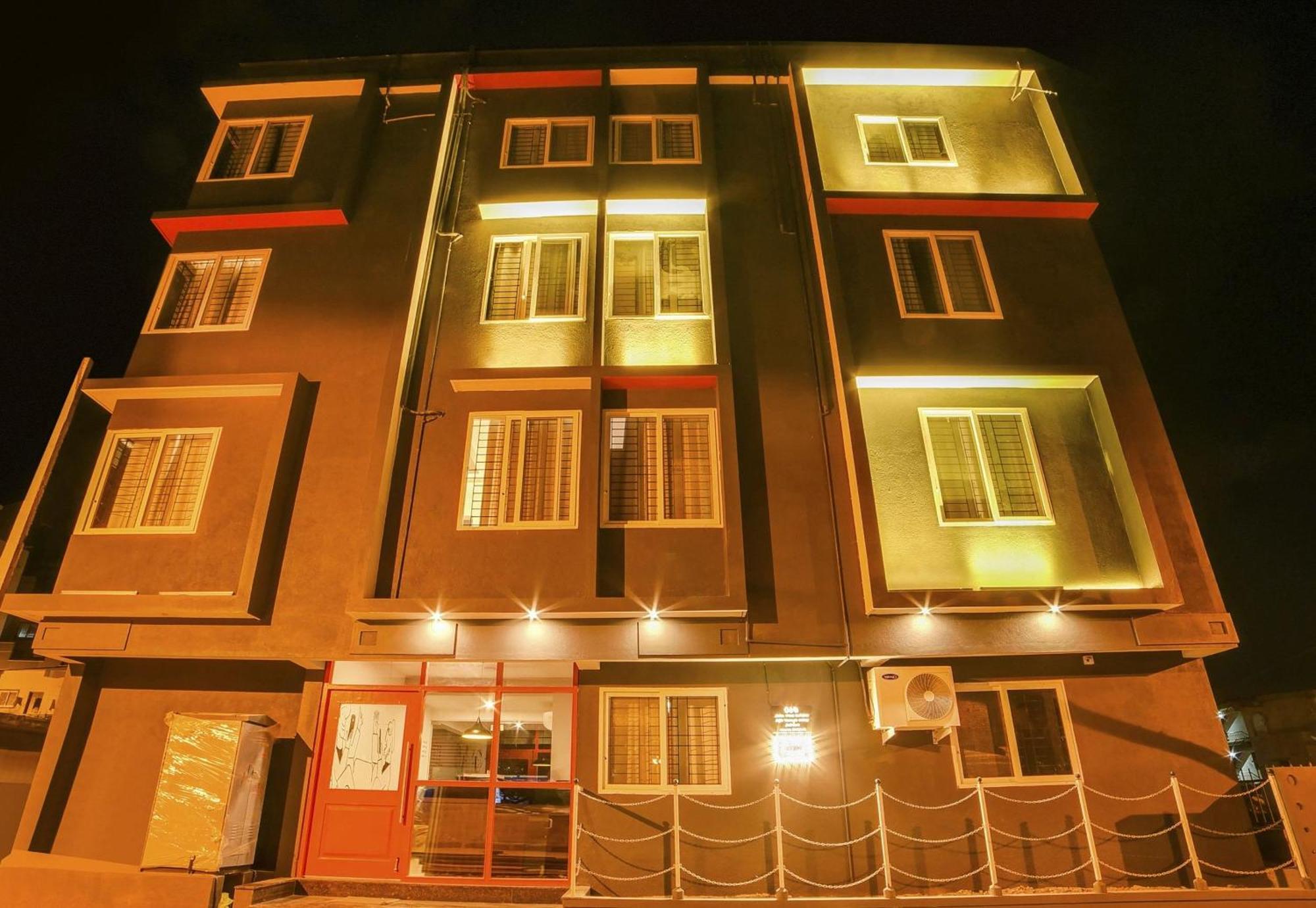 Townhouse Sarvar Hospitality Near Ascendas Park Square Mall Bangalore Bagian luar foto